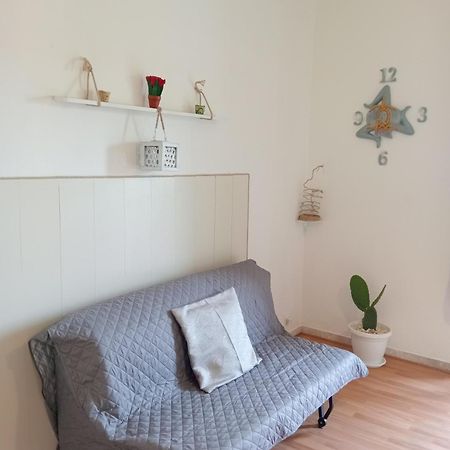 Casa Vacanze I Tre Girasoli "Green House" 卡尔塔吉罗 外观 照片