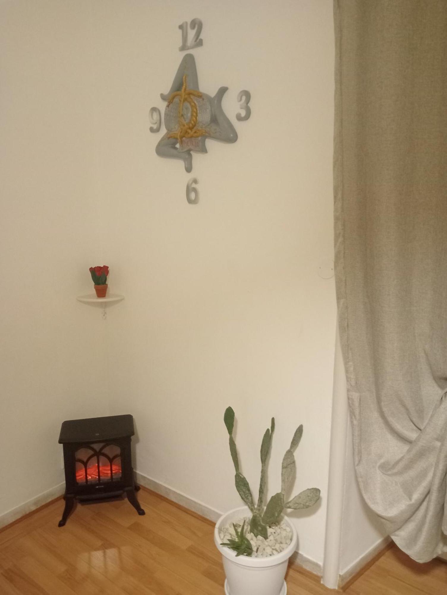 Casa Vacanze I Tre Girasoli "Green House" 卡尔塔吉罗 外观 照片